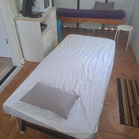 Chalet Pour 5 Personnes Equipe Sur Emplacement Privatif Dans Camping 4 Etoiles Appartenant Et Gere Par Un Particulier Hotel Foix Luaran gambar