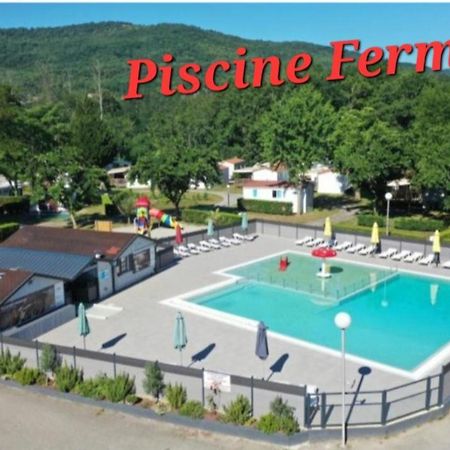 Chalet Pour 5 Personnes Equipe Sur Emplacement Privatif Dans Camping 4 Etoiles Appartenant Et Gere Par Un Particulier Hotel Foix Luaran gambar