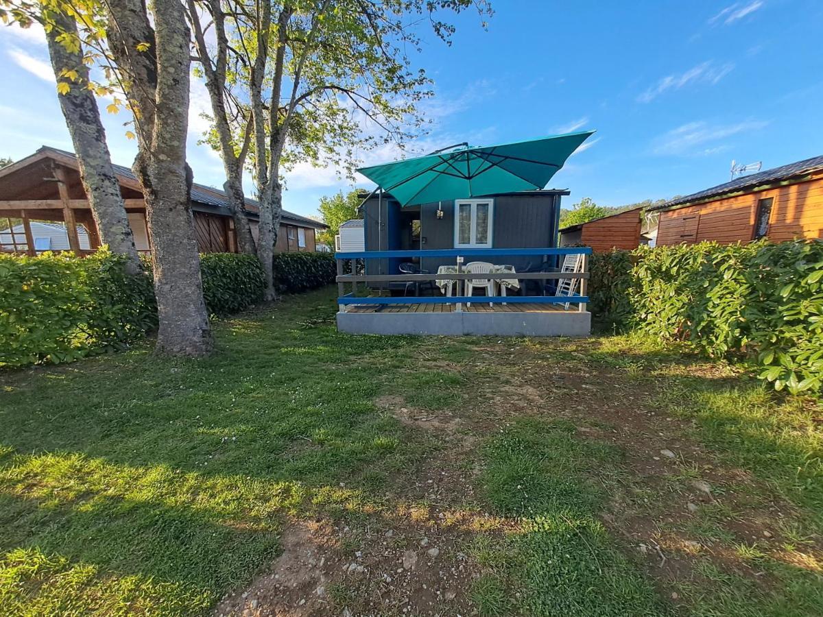 Chalet Pour 5 Personnes Equipe Sur Emplacement Privatif Dans Camping 4 Etoiles Appartenant Et Gere Par Un Particulier Hotel Foix Luaran gambar