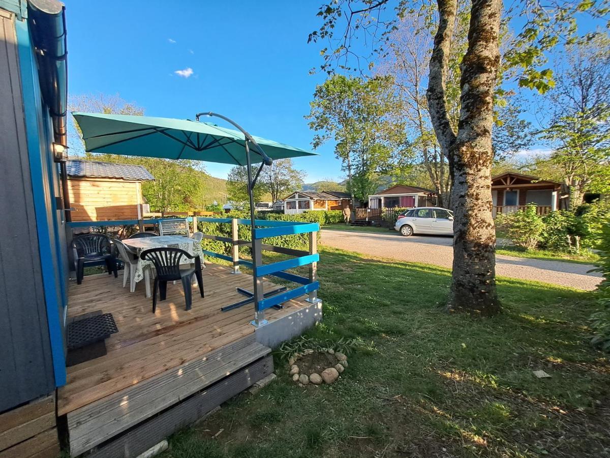 Chalet Pour 5 Personnes Equipe Sur Emplacement Privatif Dans Camping 4 Etoiles Appartenant Et Gere Par Un Particulier Hotel Foix Luaran gambar
