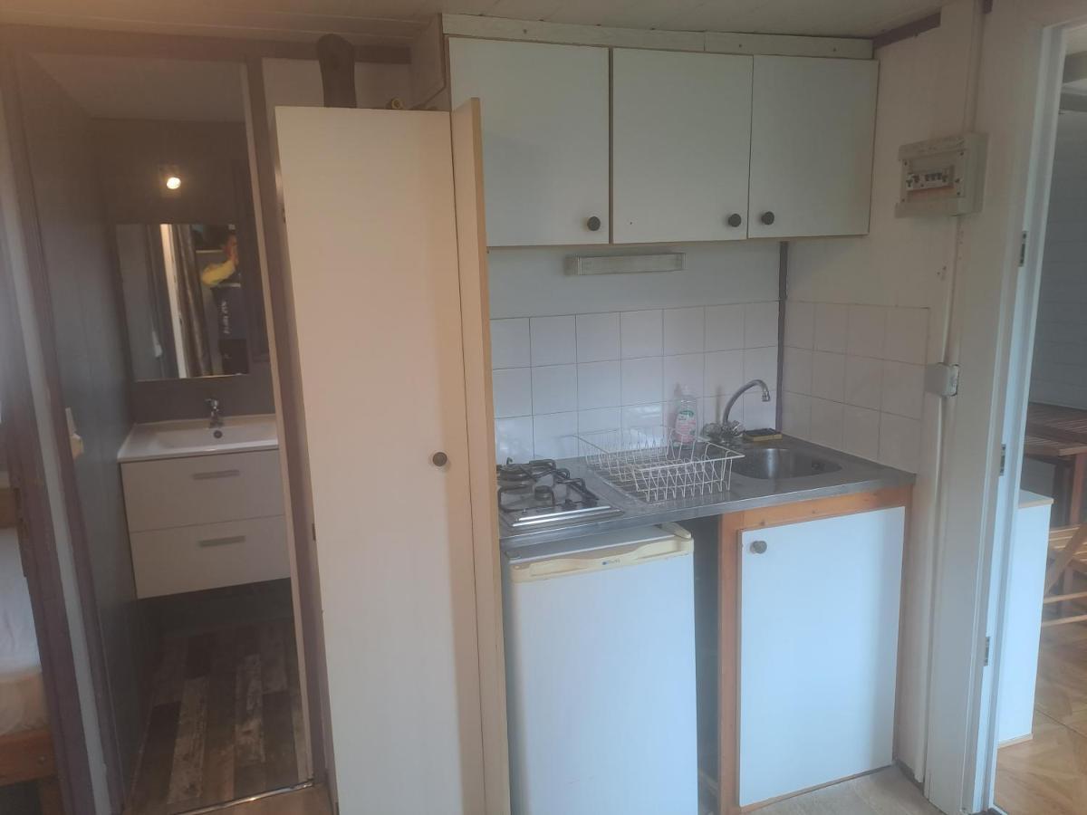 Chalet Pour 5 Personnes Equipe Sur Emplacement Privatif Dans Camping 4 Etoiles Appartenant Et Gere Par Un Particulier Hotel Foix Luaran gambar