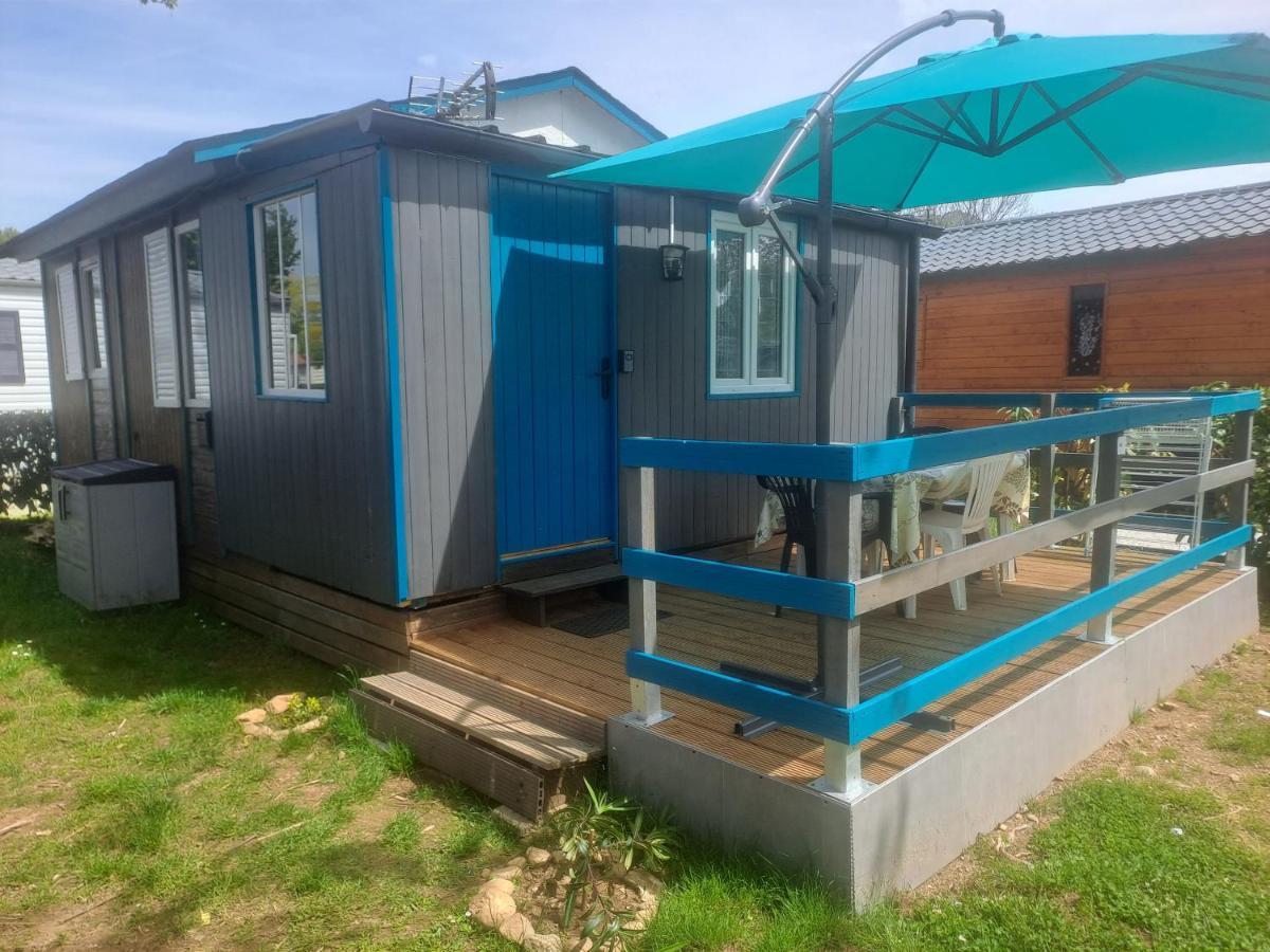 Chalet Pour 5 Personnes Equipe Sur Emplacement Privatif Dans Camping 4 Etoiles Appartenant Et Gere Par Un Particulier Hotel Foix Luaran gambar
