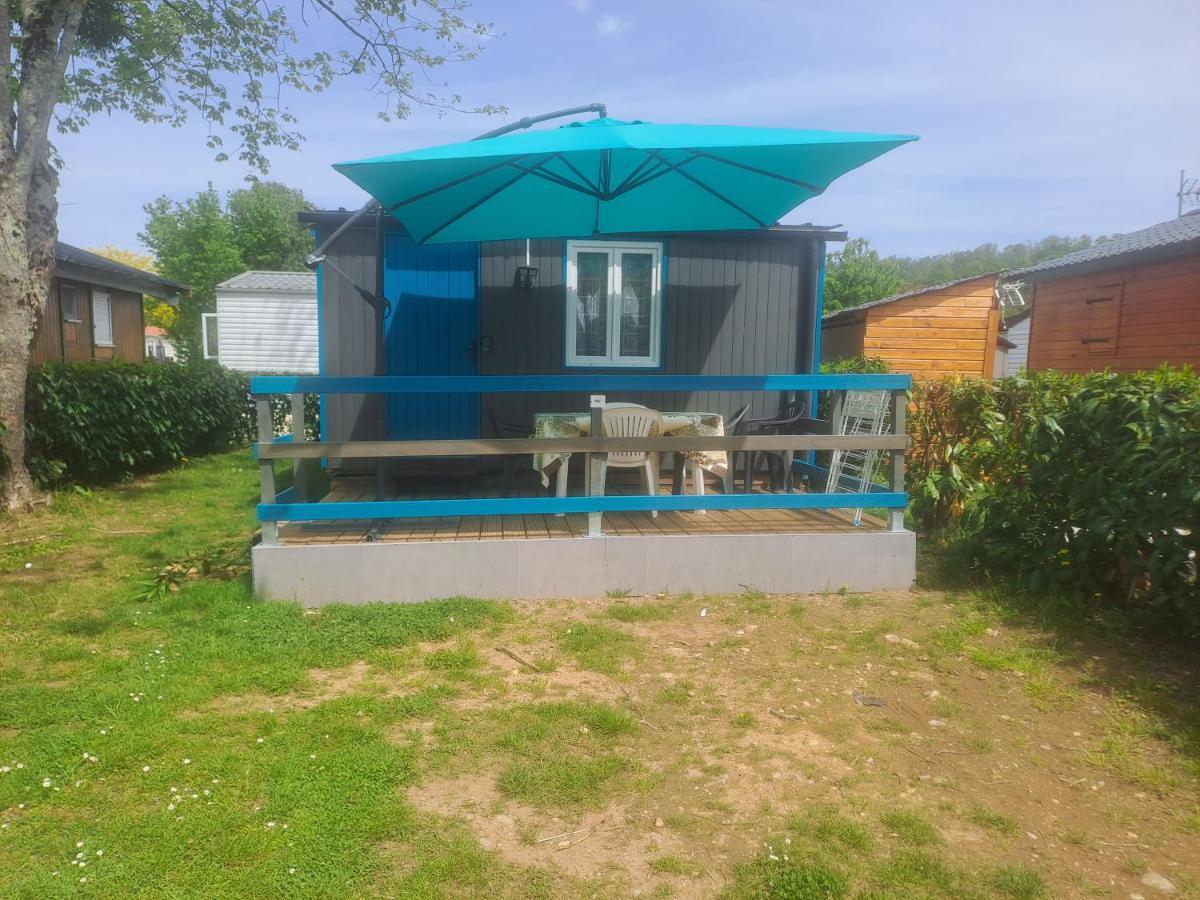 Chalet Pour 5 Personnes Equipe Sur Emplacement Privatif Dans Camping 4 Etoiles Appartenant Et Gere Par Un Particulier Hotel Foix Luaran gambar