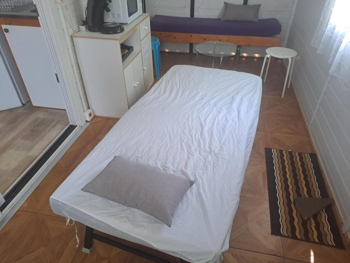 Chalet Pour 5 Personnes Equipe Sur Emplacement Privatif Dans Camping 4 Etoiles Appartenant Et Gere Par Un Particulier Hotel Foix Luaran gambar